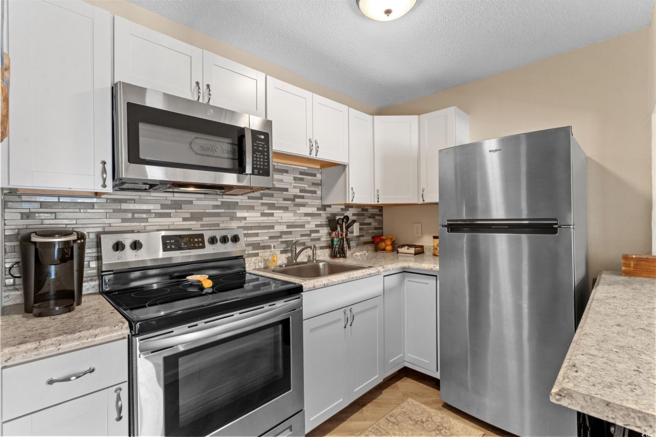 625 N Waccamaw Dr. Photo 11