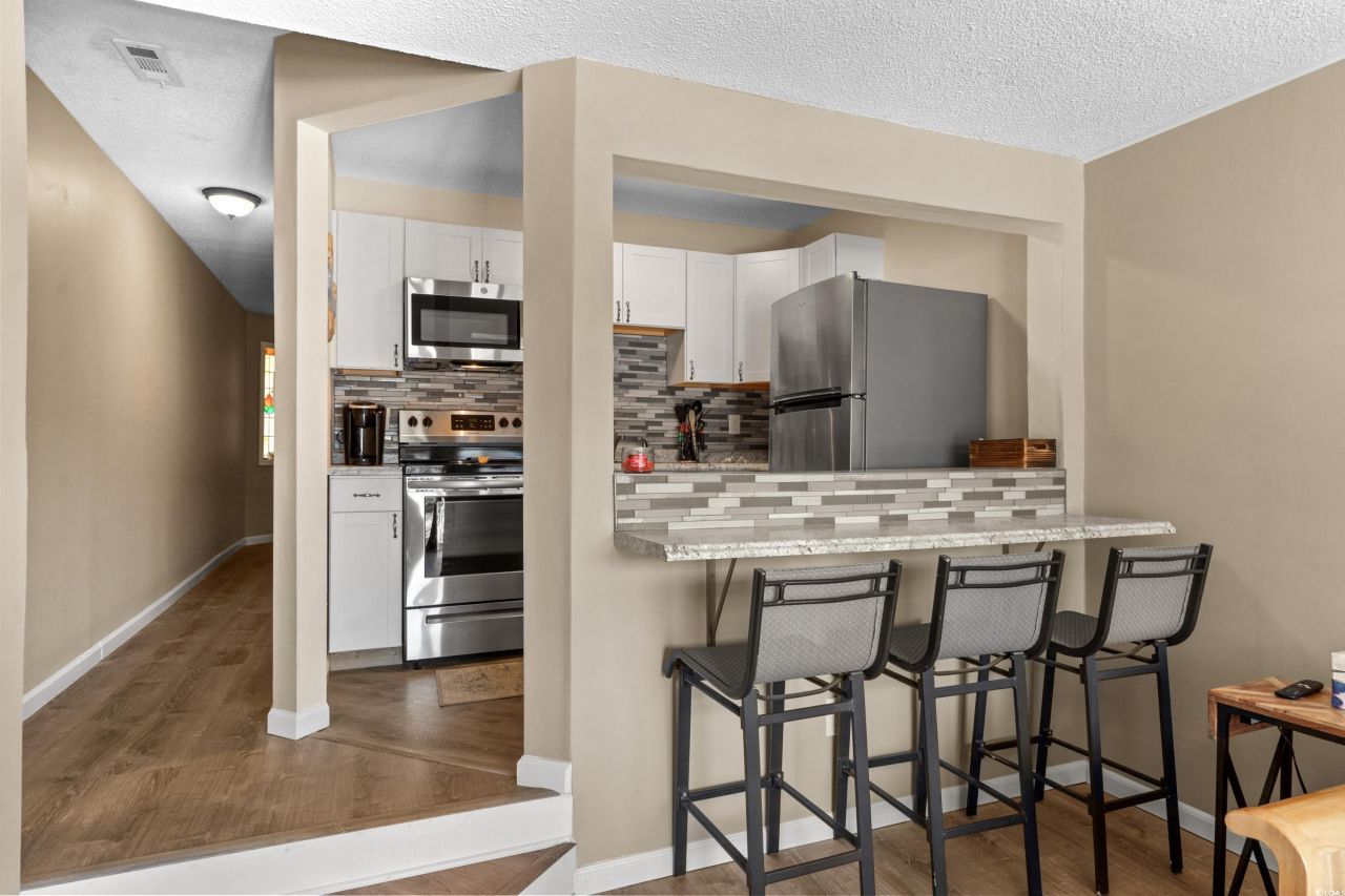 625 N Waccamaw Dr. Photo 9