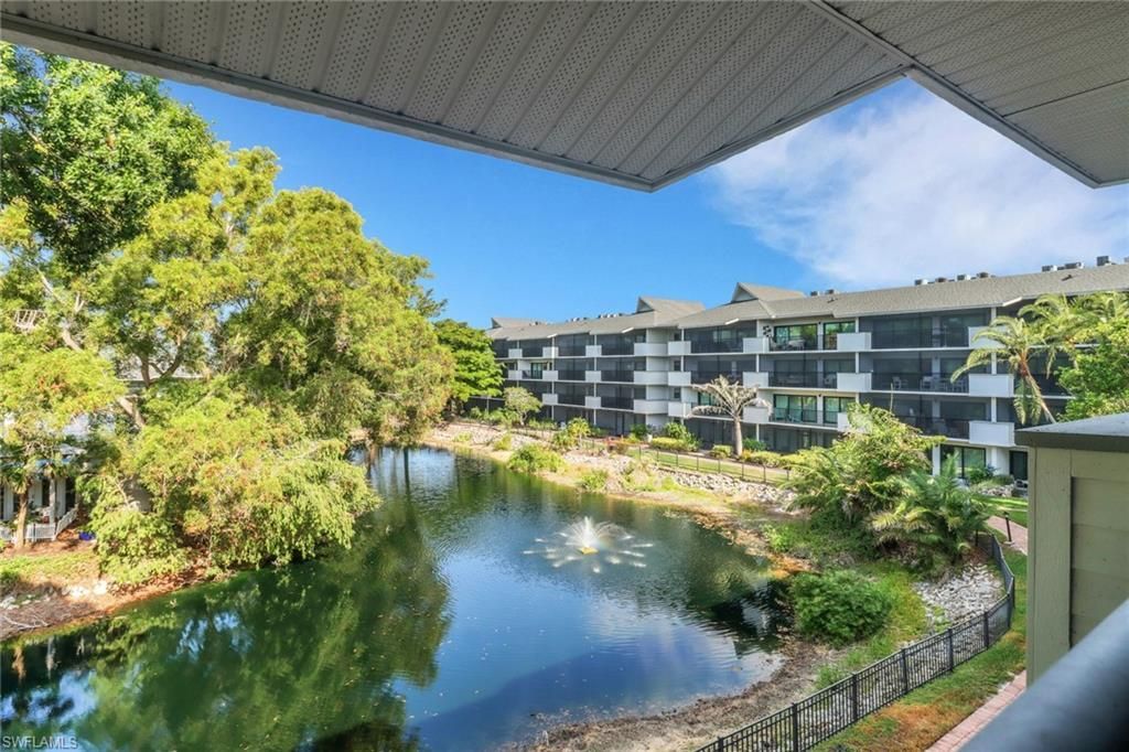 600 Neapolitan Way, Unit 345, Naples, FL 34103 Photo