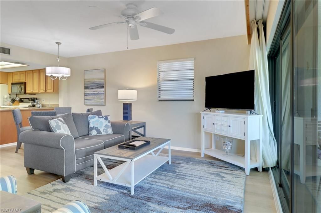 600 Neapolitan Way, Unit 345, Naples, FL 34103 Photo