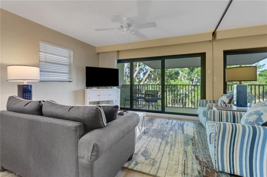 600 Neapolitan Way, Unit 345, Naples, FL 34103 Photo