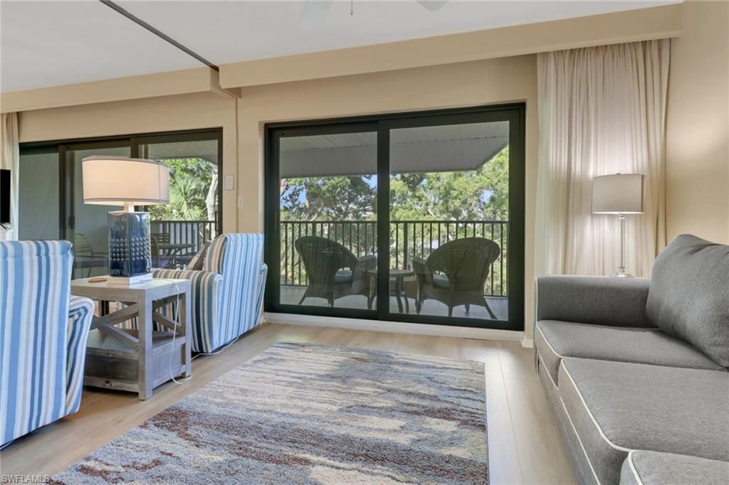 600 Neapolitan Way, Unit 345, Naples, FL 34103 Photo