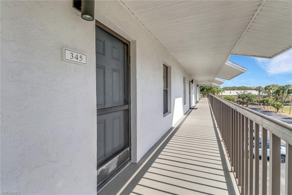 600 Neapolitan Way, Unit 345, Naples, FL 34103 Photo