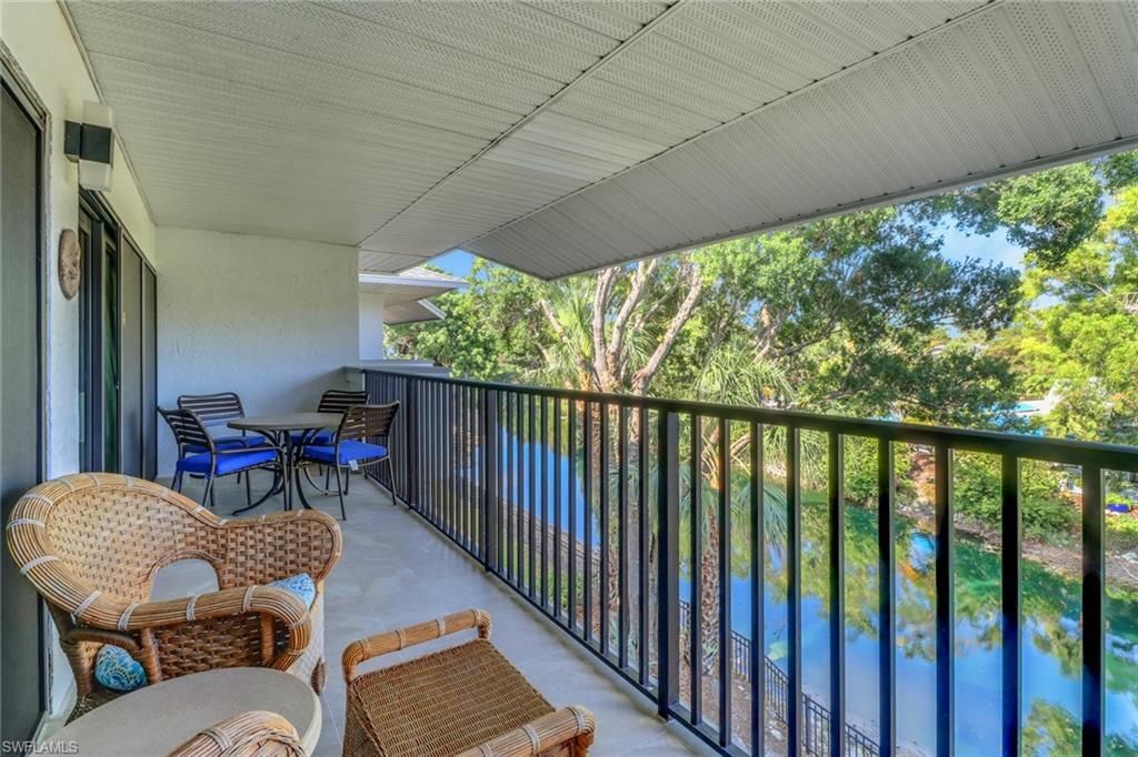 600 Neapolitan Way, Unit 345, Naples, FL 34103 Photo