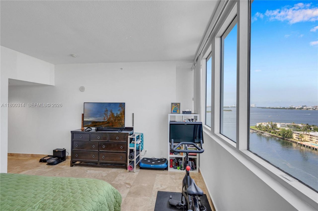 7929 West Dr, Unit PH1601, North Bay Village, FL 33141 Photo