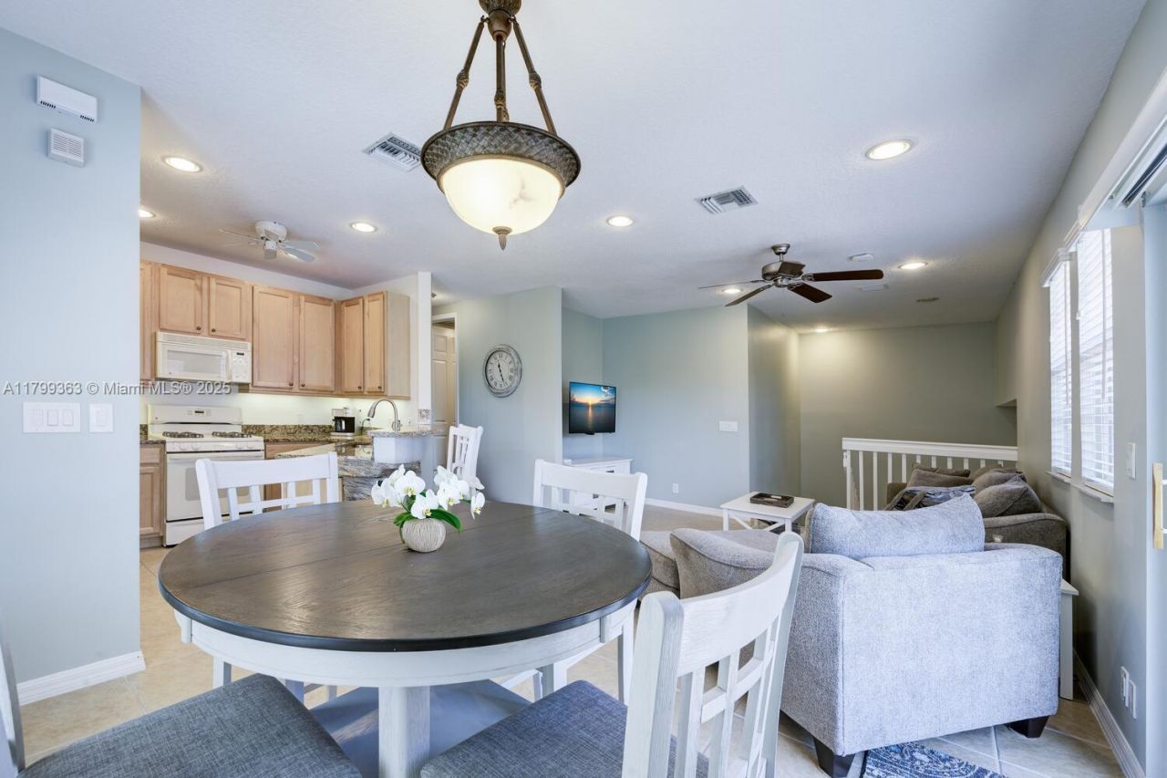 198 Evergrene Parkway, Palm Beach Gardens, FL 33410 Photo