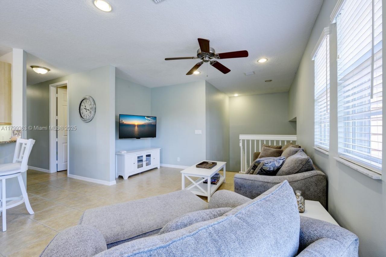 198 Evergrene Parkway, Palm Beach Gardens, FL 33410 Photo