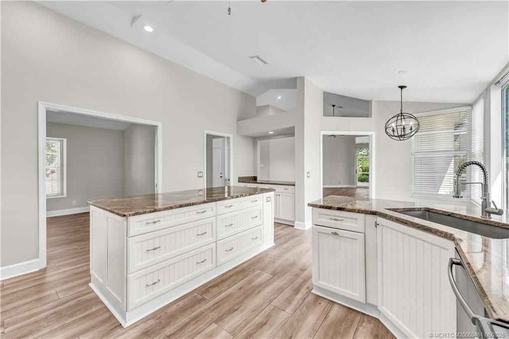 2203 NW Seagrass Drive, Palm City, FL 34990 Photo