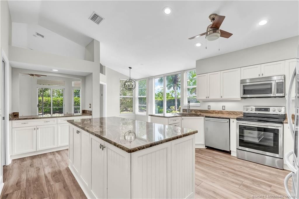 2203 NW Seagrass Drive, Palm City, FL 34990 Photo