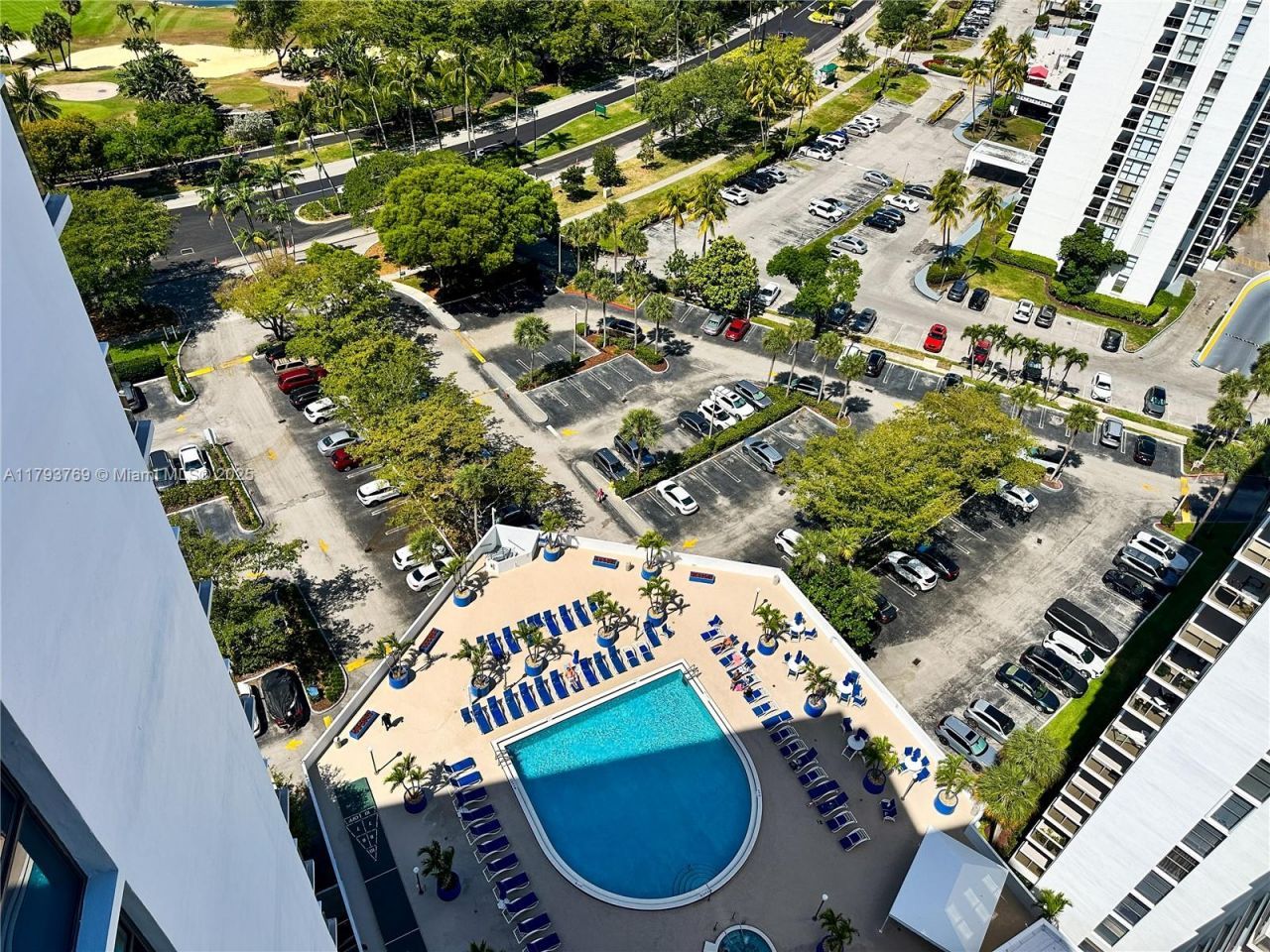 3731 N Country Club Dr, Unit 2228, Aventura, FL 33180 Photo