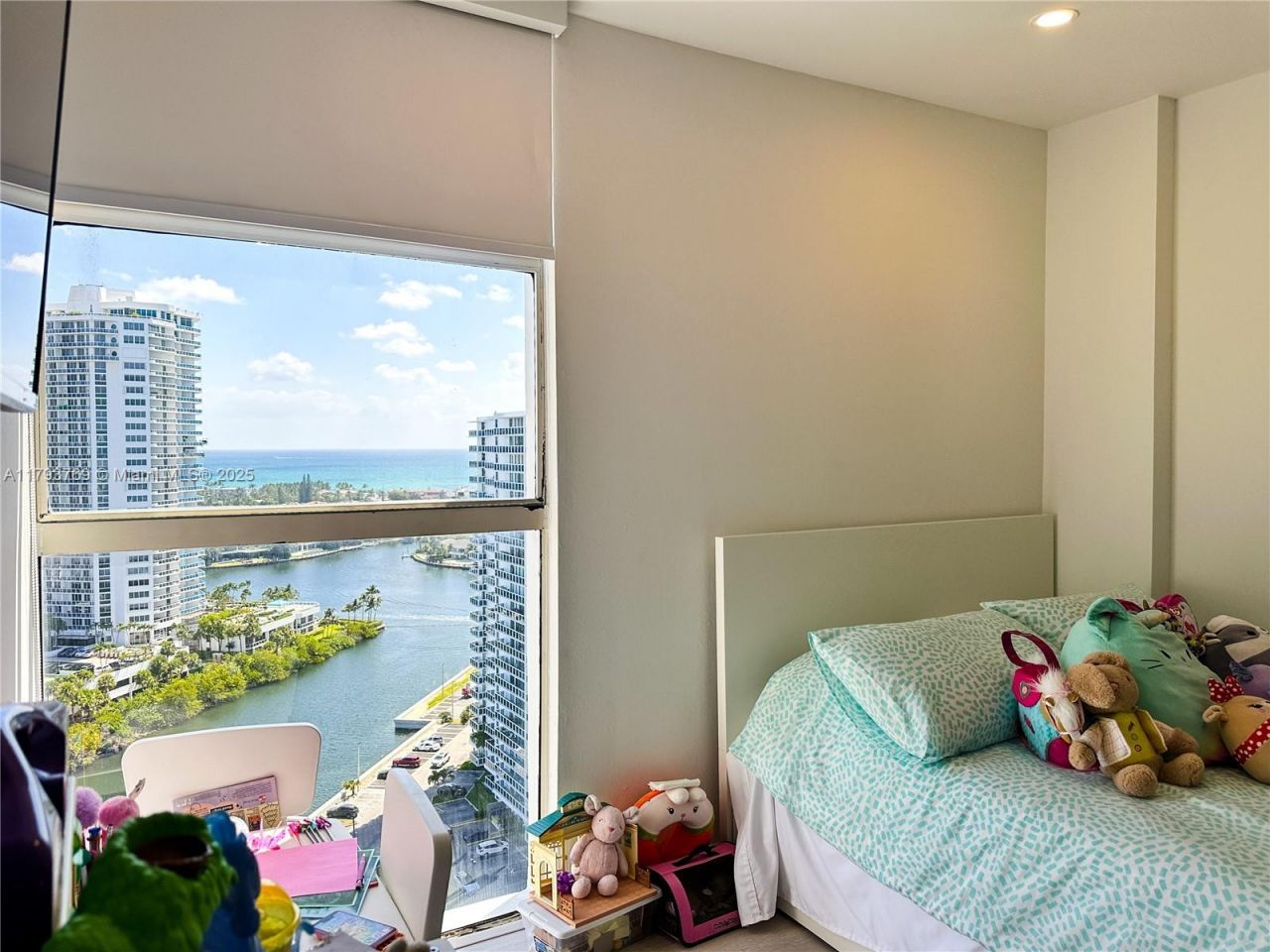 3731 N Country Club Dr, Unit 2228, Aventura, FL 33180 Photo