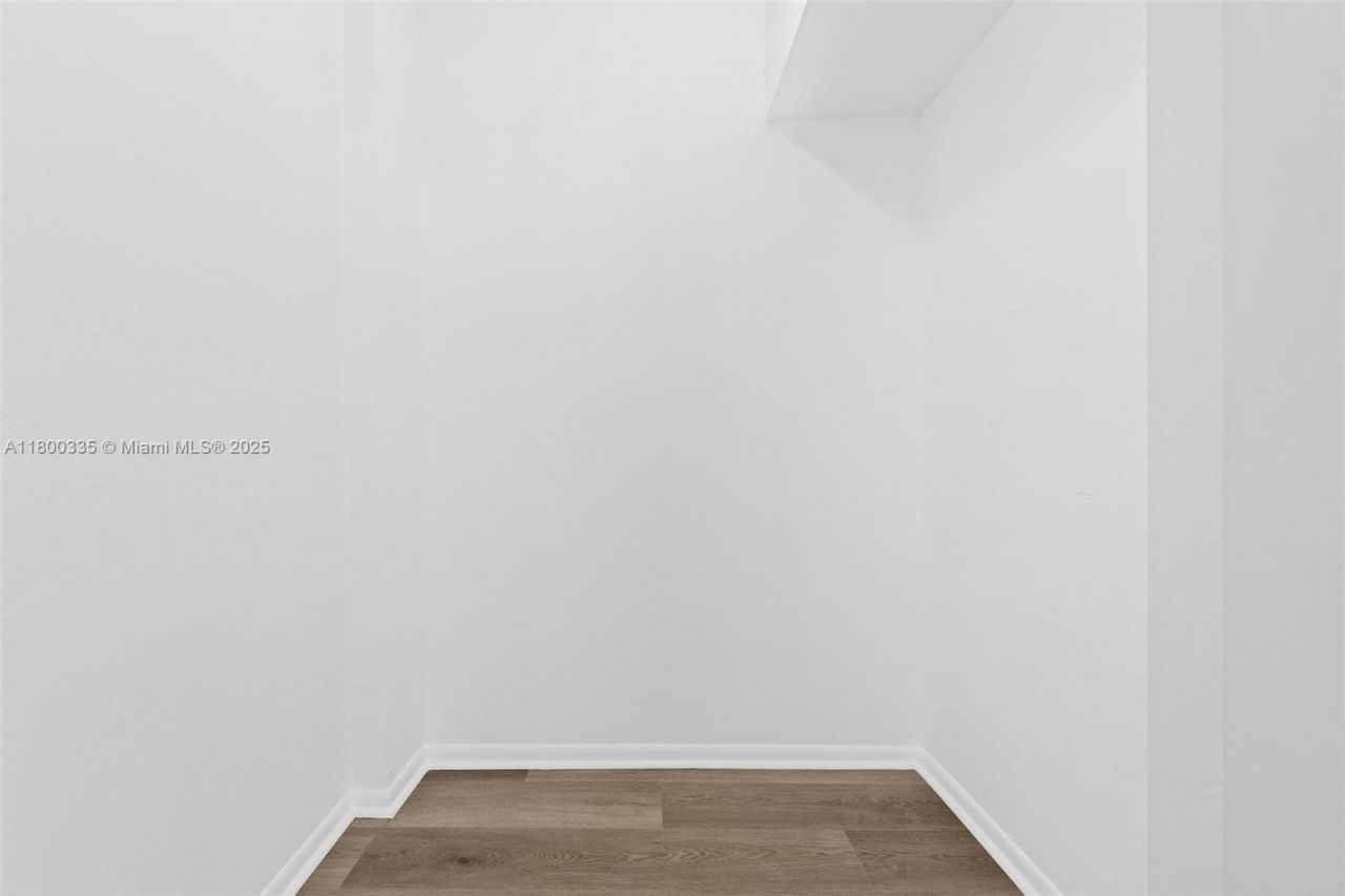 6900 Bay Dr, Unit 10I, Miami Beach, FL 33141 Photo