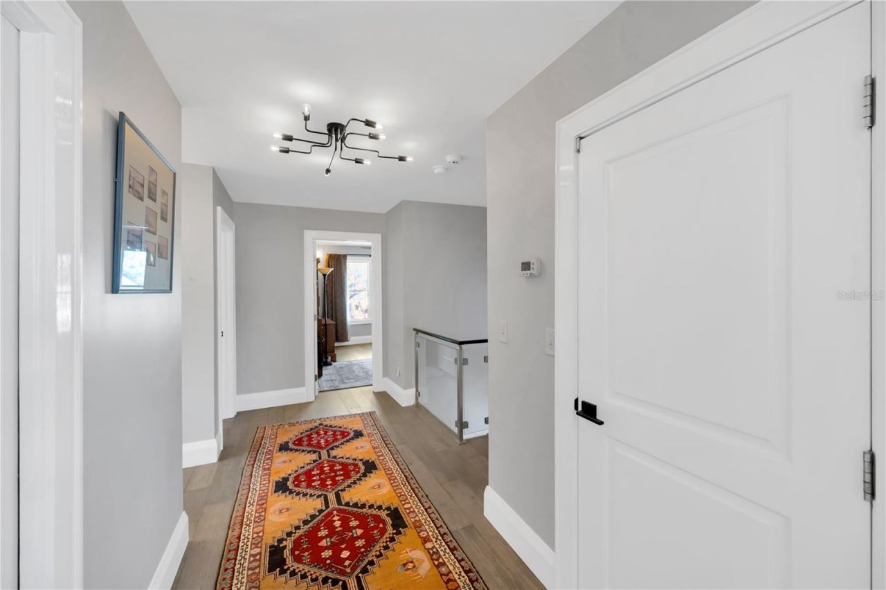 2802 Northpointe Lane, Tampa, FL 33611 Photo