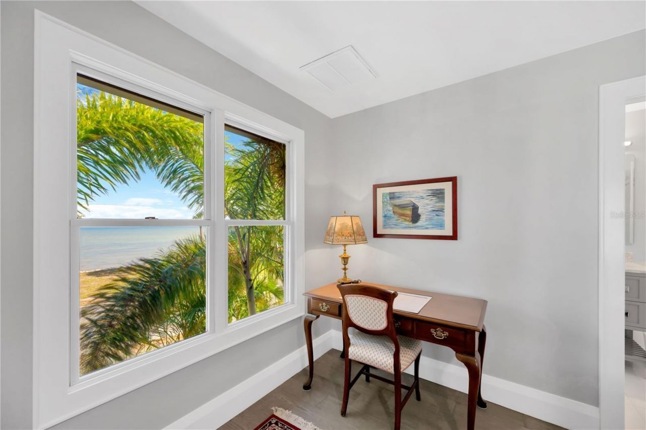 2802 Northpointe Lane, Tampa, FL 33611 Photo