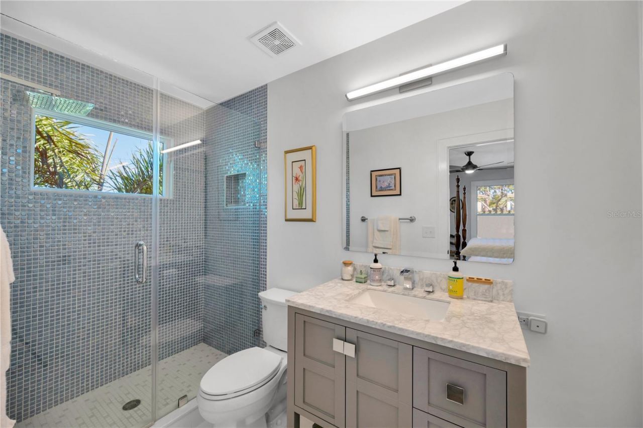 2802 Northpointe Lane, Tampa, FL 33611 Photo