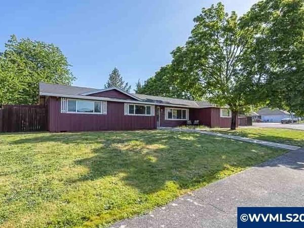 611 NE Bockes Lp, Sheridan, OR 97378