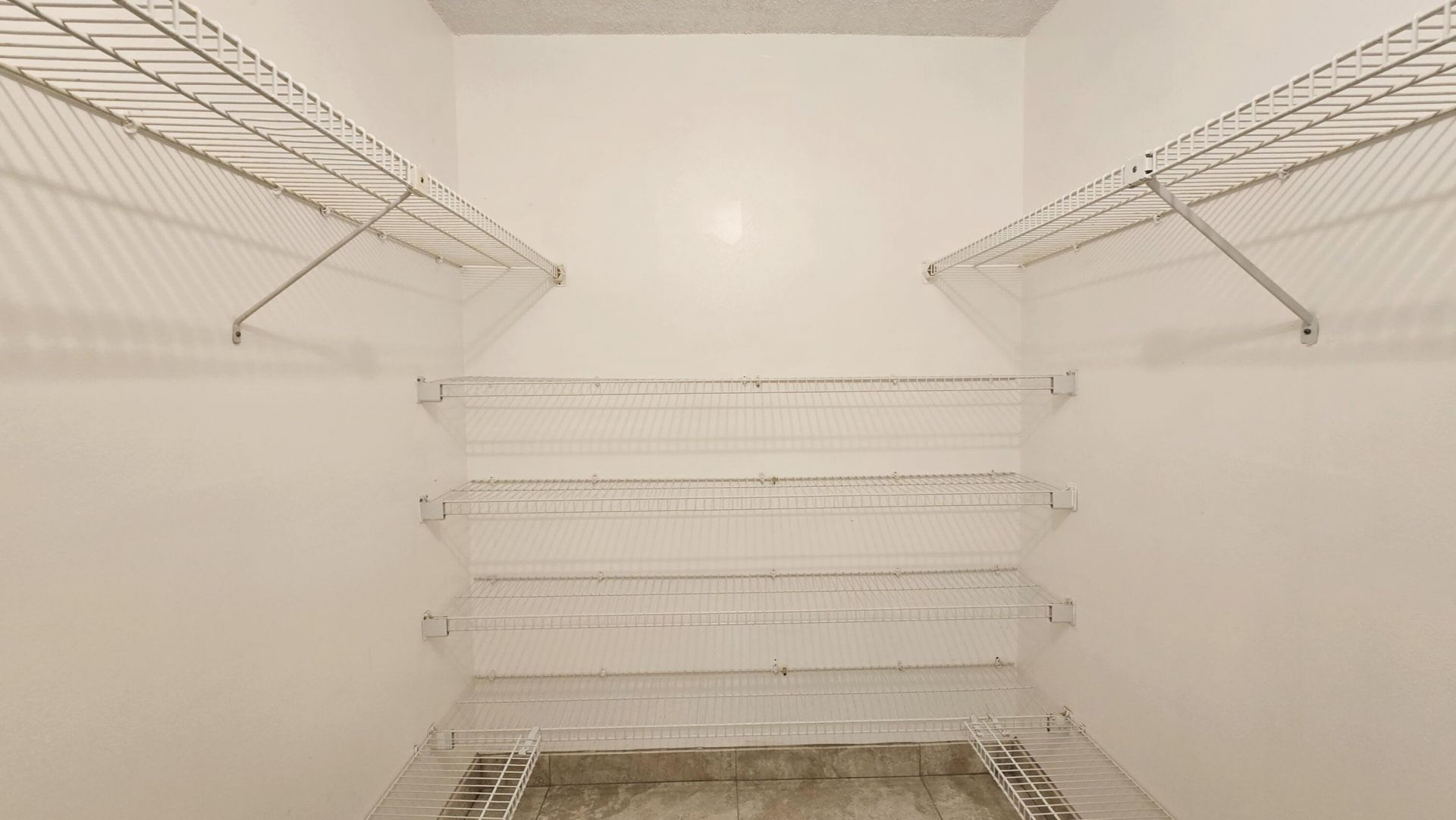 300 Village Green Circle S, Unit 420, Palm Springs, FL 33461 Photo