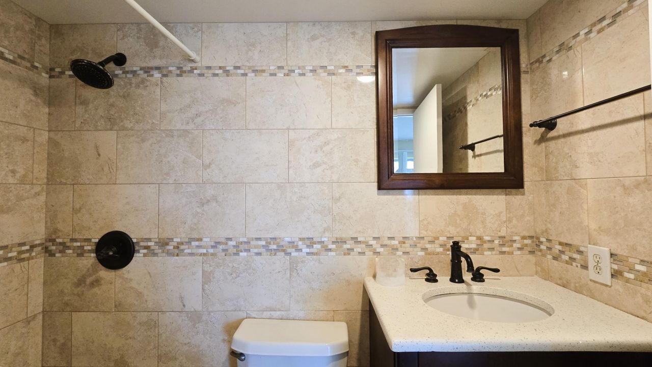 300 Village Green Circle S, Unit 420, Palm Springs, FL 33461 Photo