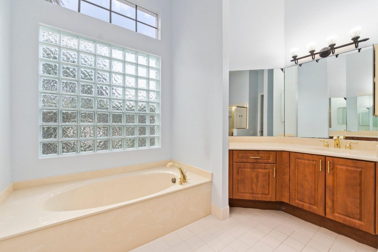 104 NW Rockbridge Court, Port Saint Lucie, FL 34986 Photo