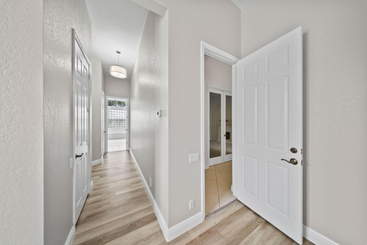 104 NW Rockbridge Court, Port Saint Lucie, FL 34986 Photo