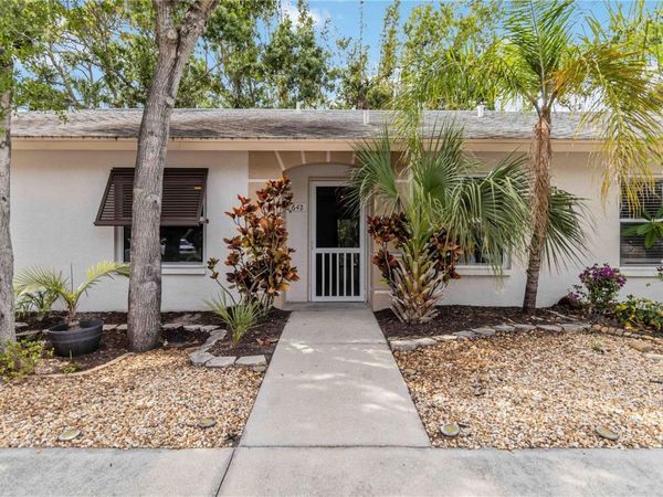 642 N JEFFERSON AVENUE, Unit 13, SARASOTA, FL 34237