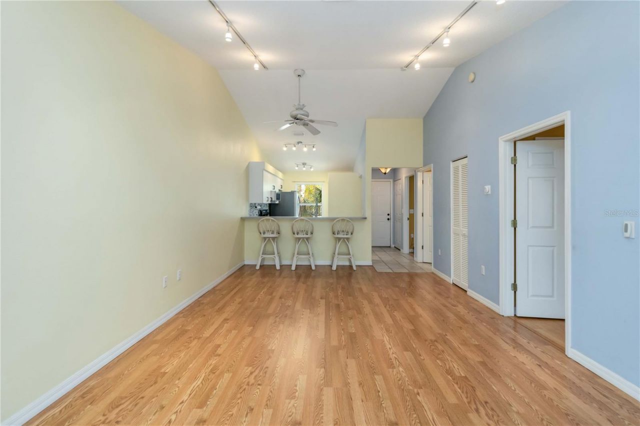 642 N Jefferson Avenue, Unit 13, Sarasota, FL 34237 Photo