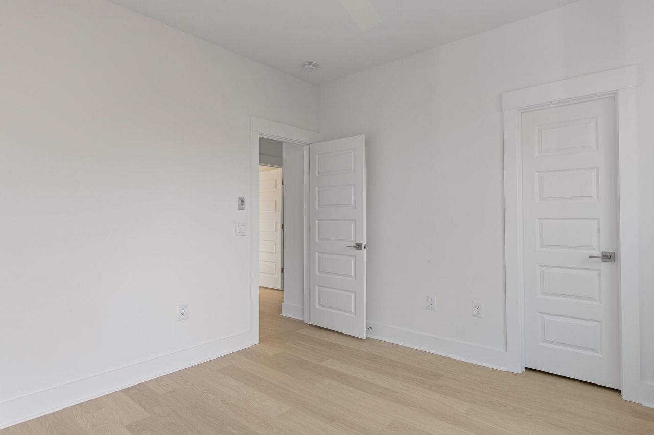 1340 Lucinda Street Photo 17