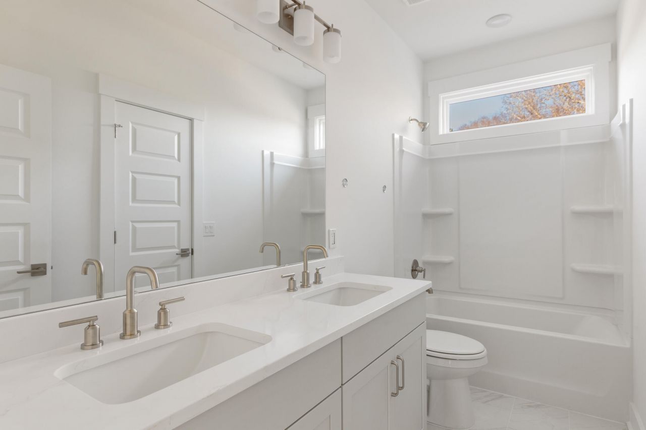 1340 Lucinda Street Photo 18