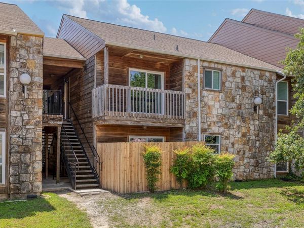 6903 Deatonhill DR, Unit 38, Austin, TX 78745