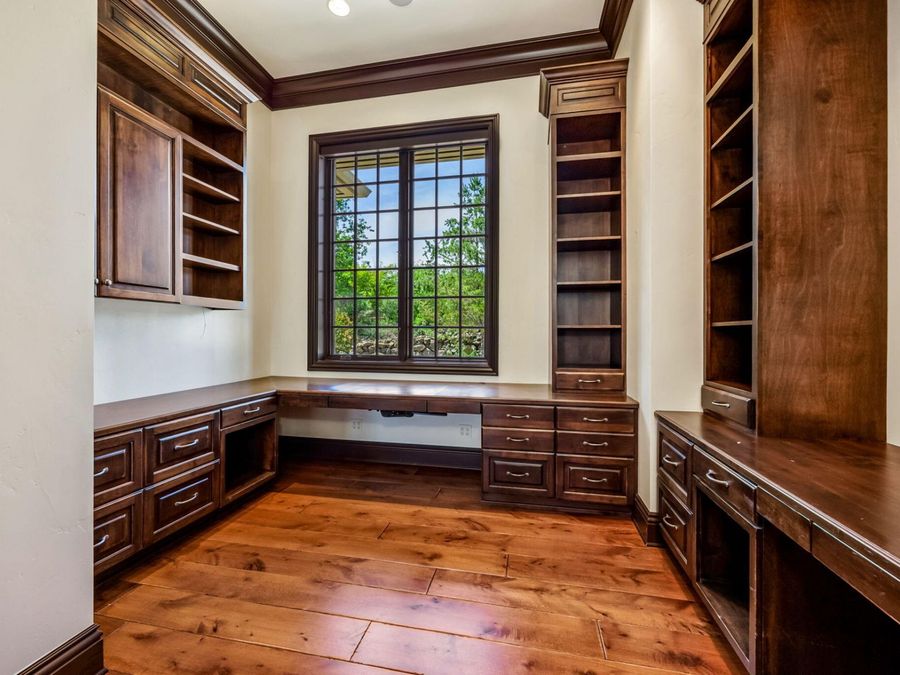 Property Image 32