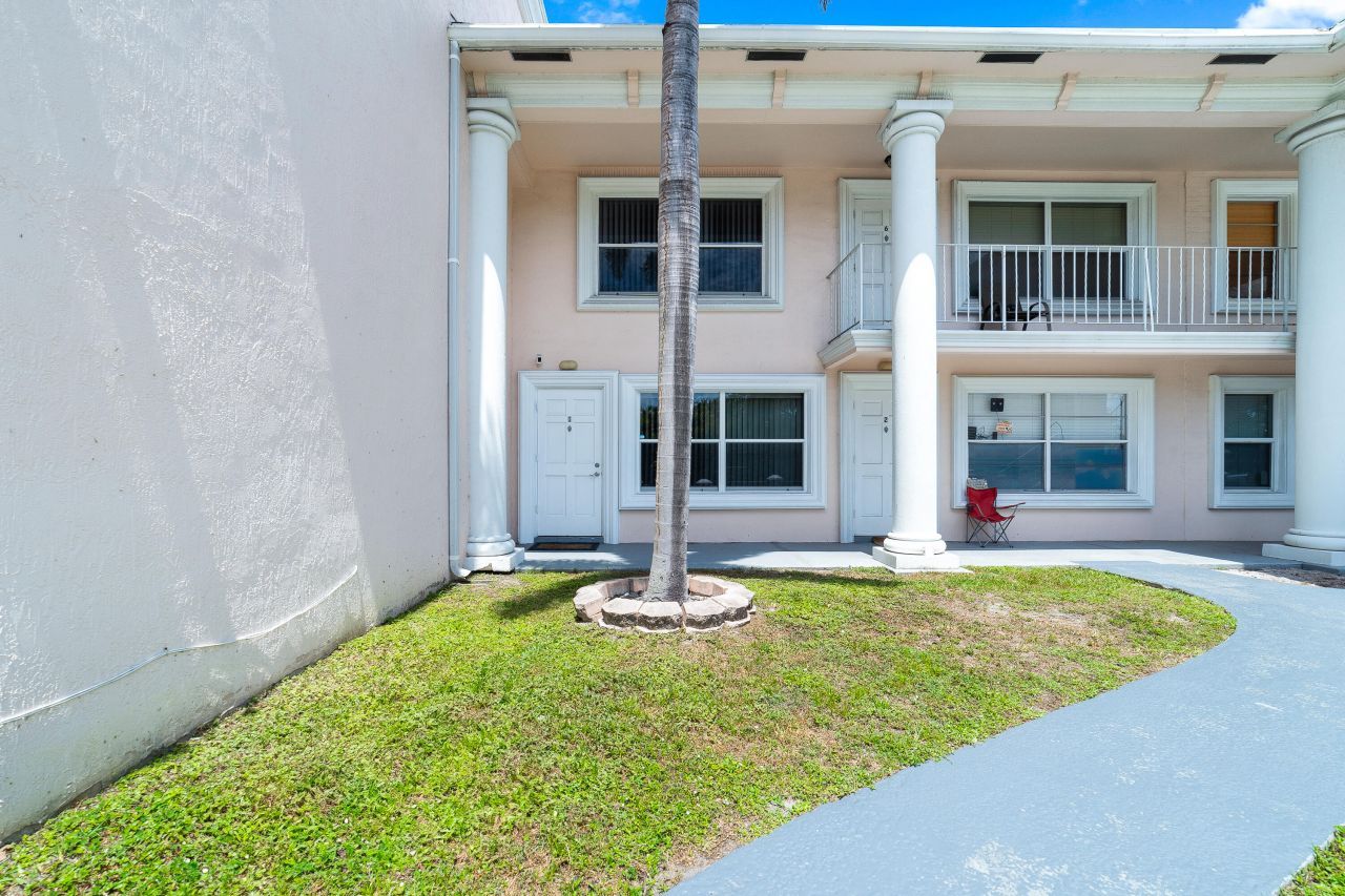 4521 NE 21st Avenue, Unit 1, Fort Lauderdale, FL 33308 Photo