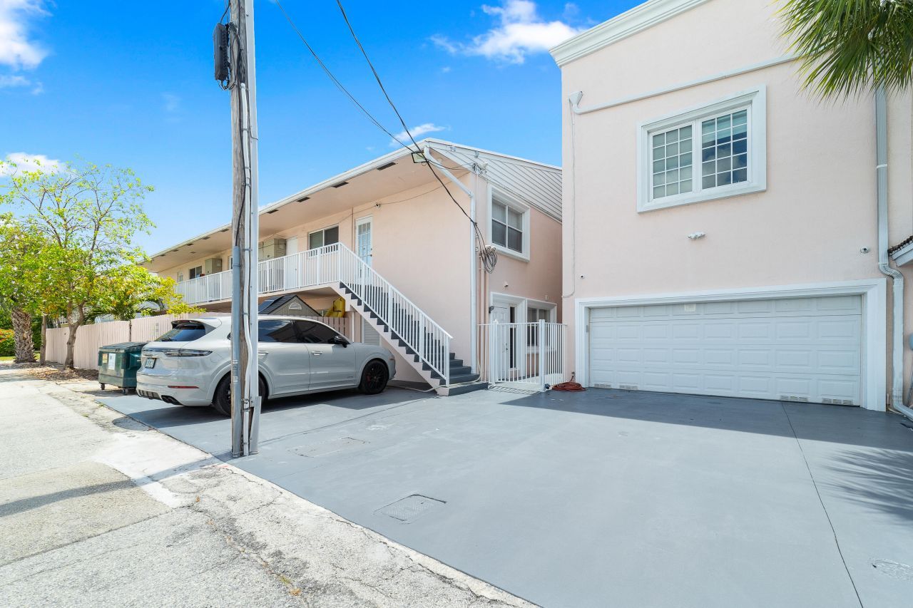 4521 NE 21st Avenue, Unit 1, Fort Lauderdale, FL 33308 Photo