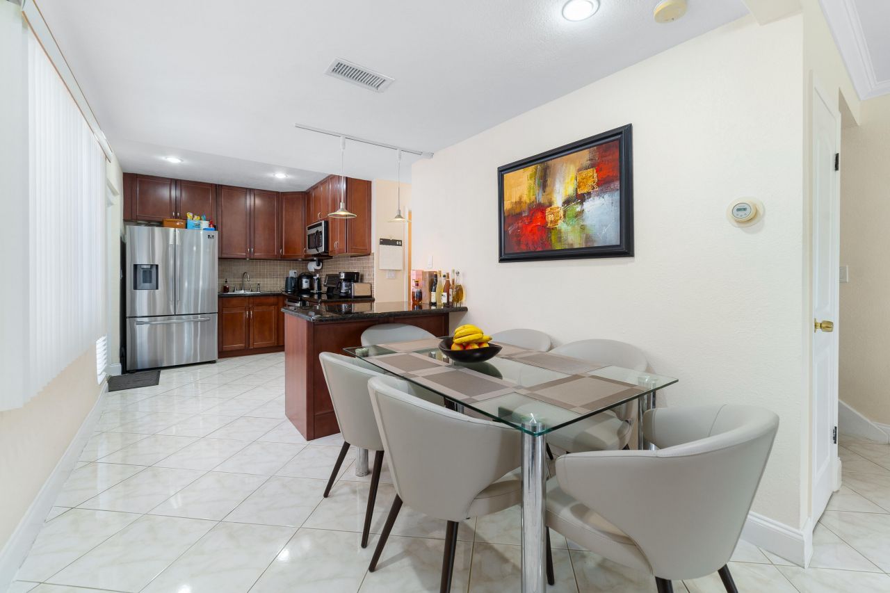 4521 NE 21st Avenue, Unit 1, Fort Lauderdale, FL 33308 Photo