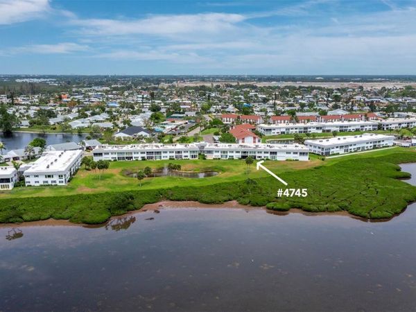 4745 INDEPENDENCE DRIVE, Unit 4745, BRADENTON, FL 34210