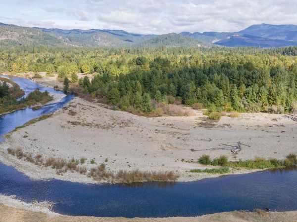 644 Pine Cone Drive, Cave Junction, OR 97523