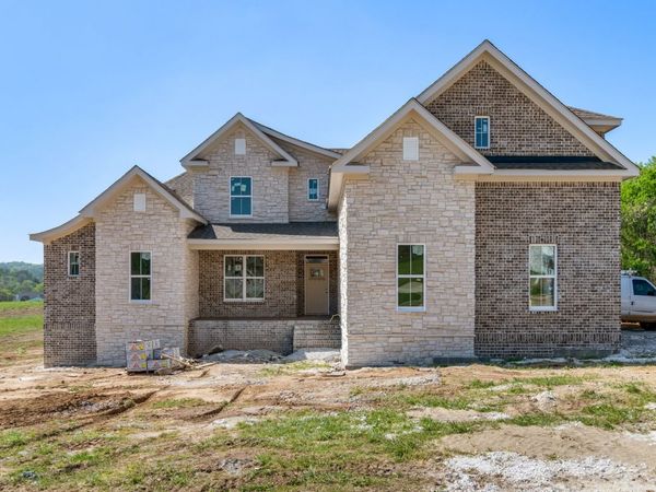 4111 Affiant Way, Columbia, TN 38401