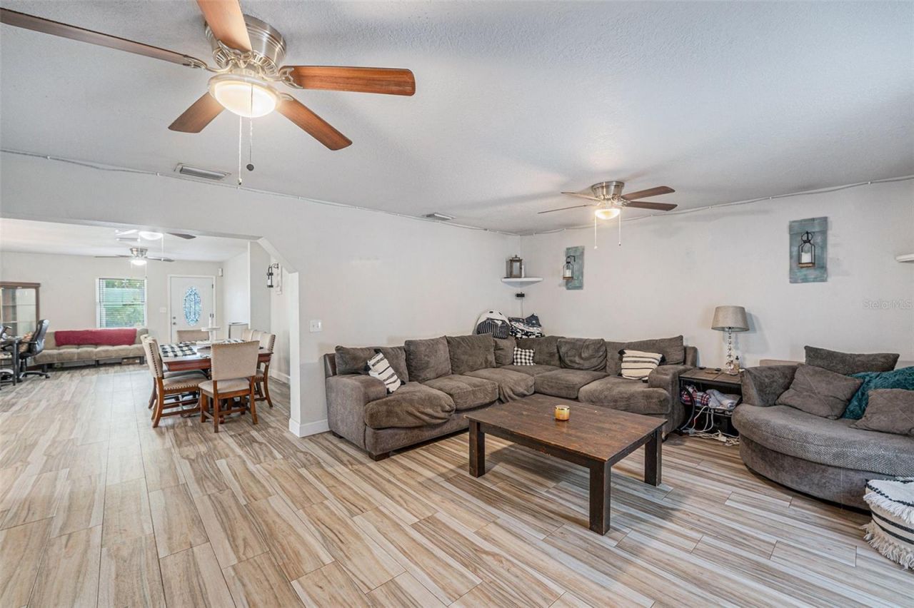 9616 56th Street N, Pinellas Park, FL 33782 Photo