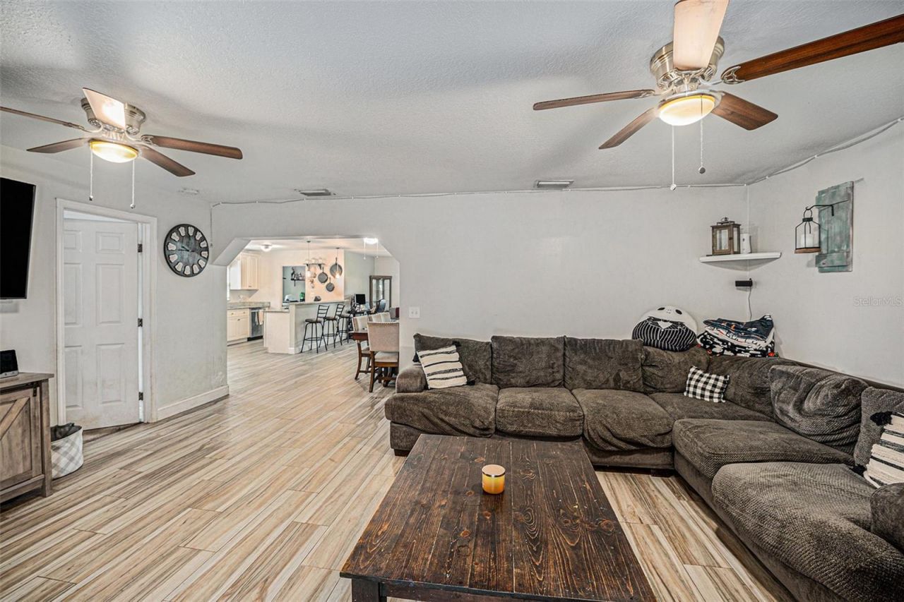 9616 56th Street N, Pinellas Park, FL 33782 Photo