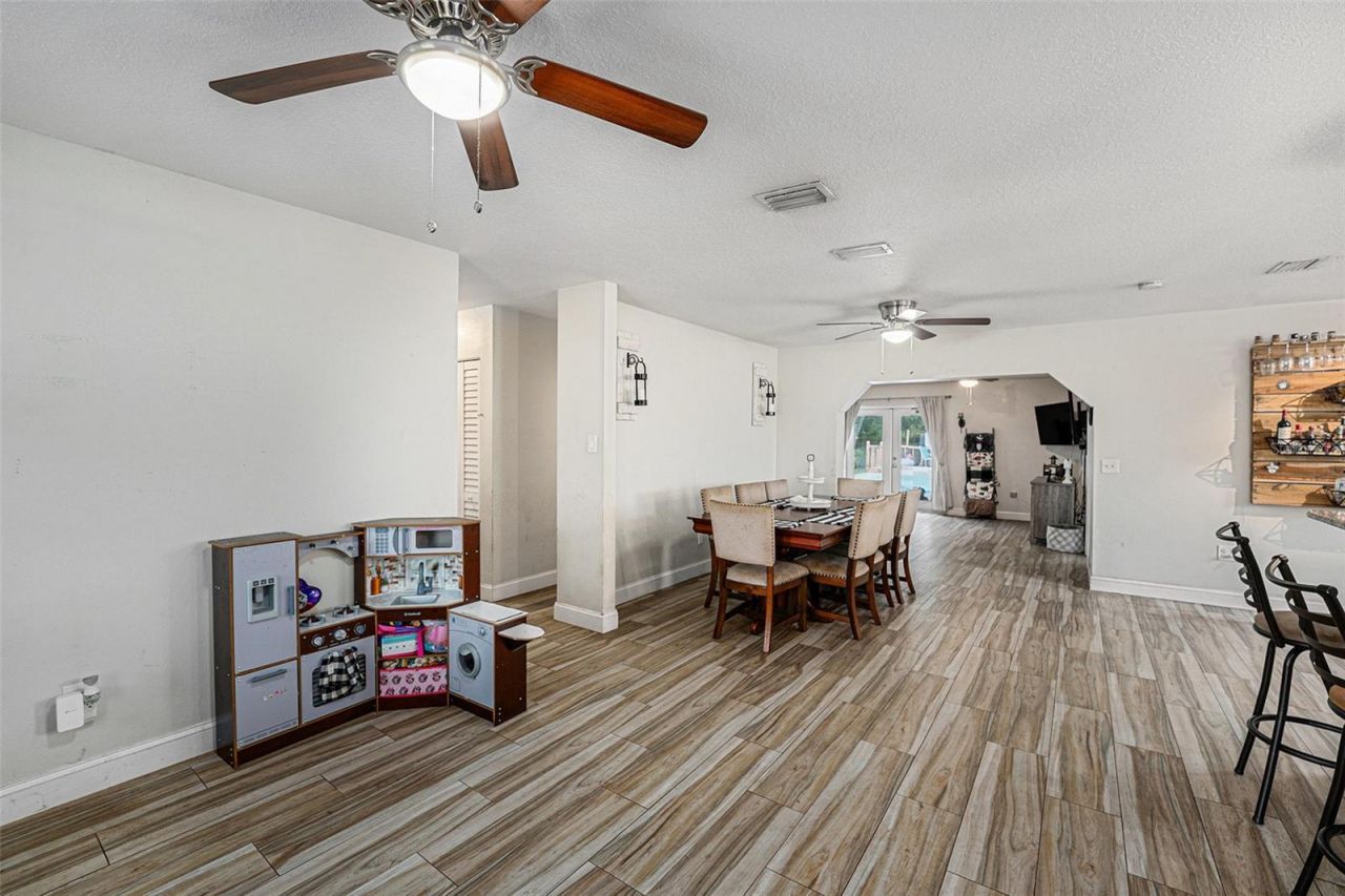 9616 56th Street N, Pinellas Park, FL 33782 Photo