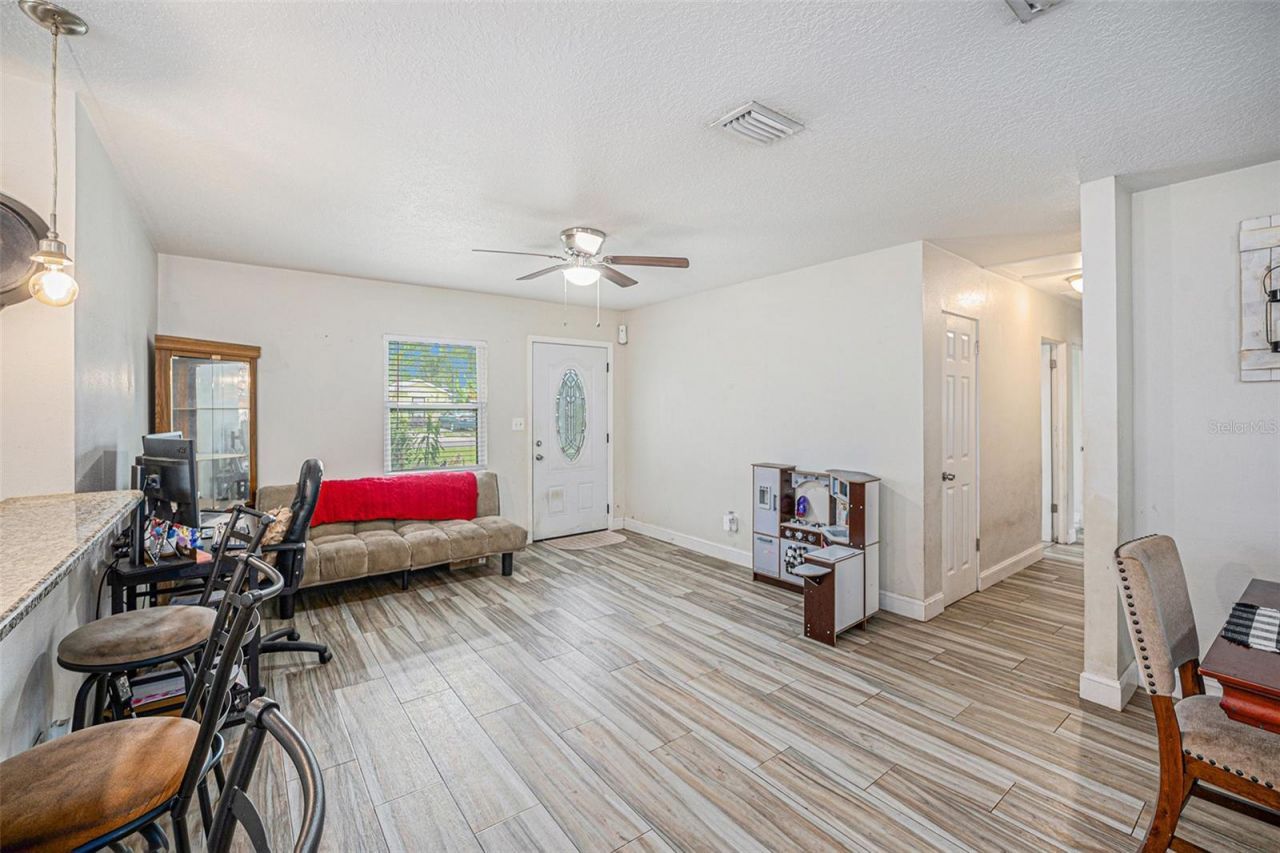 9616 56th Street N, Pinellas Park, FL 33782 Photo