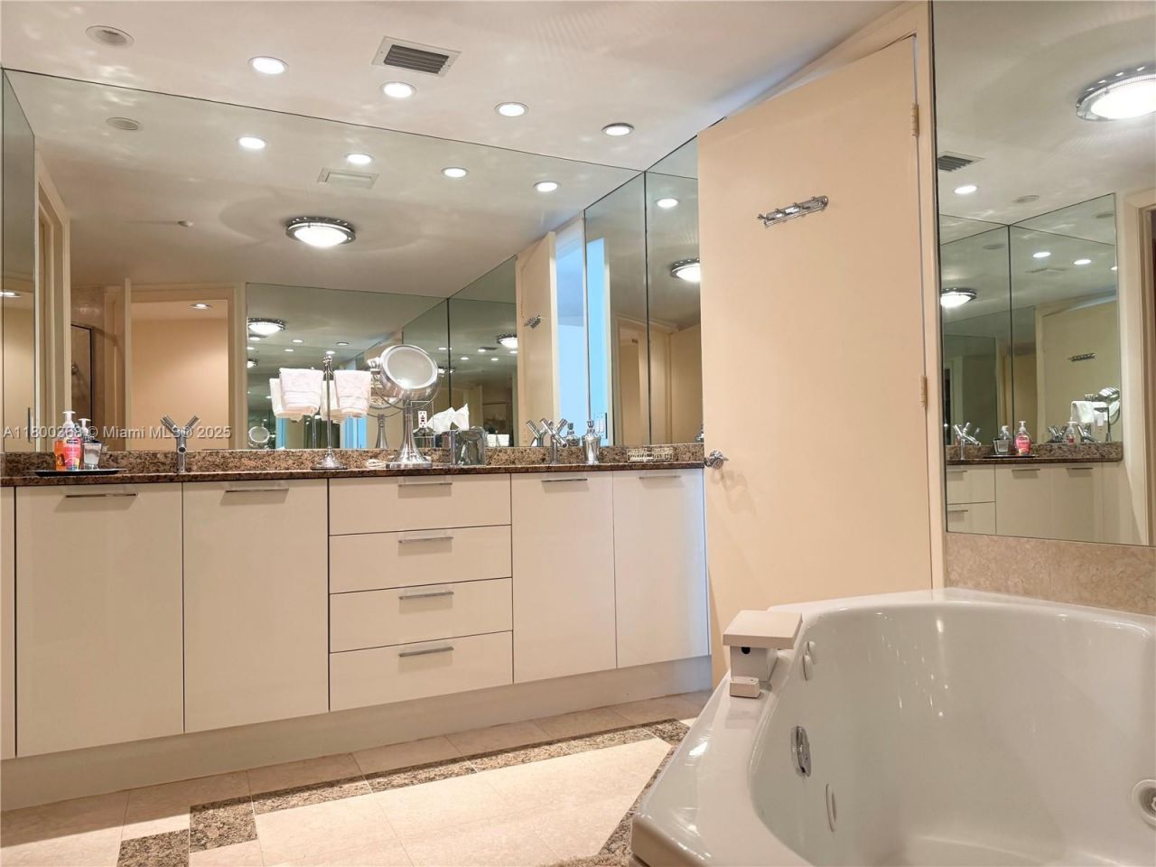 18911 Collins Ave, Unit 1102, Sunny Isles Beach, FL 33160 Photo