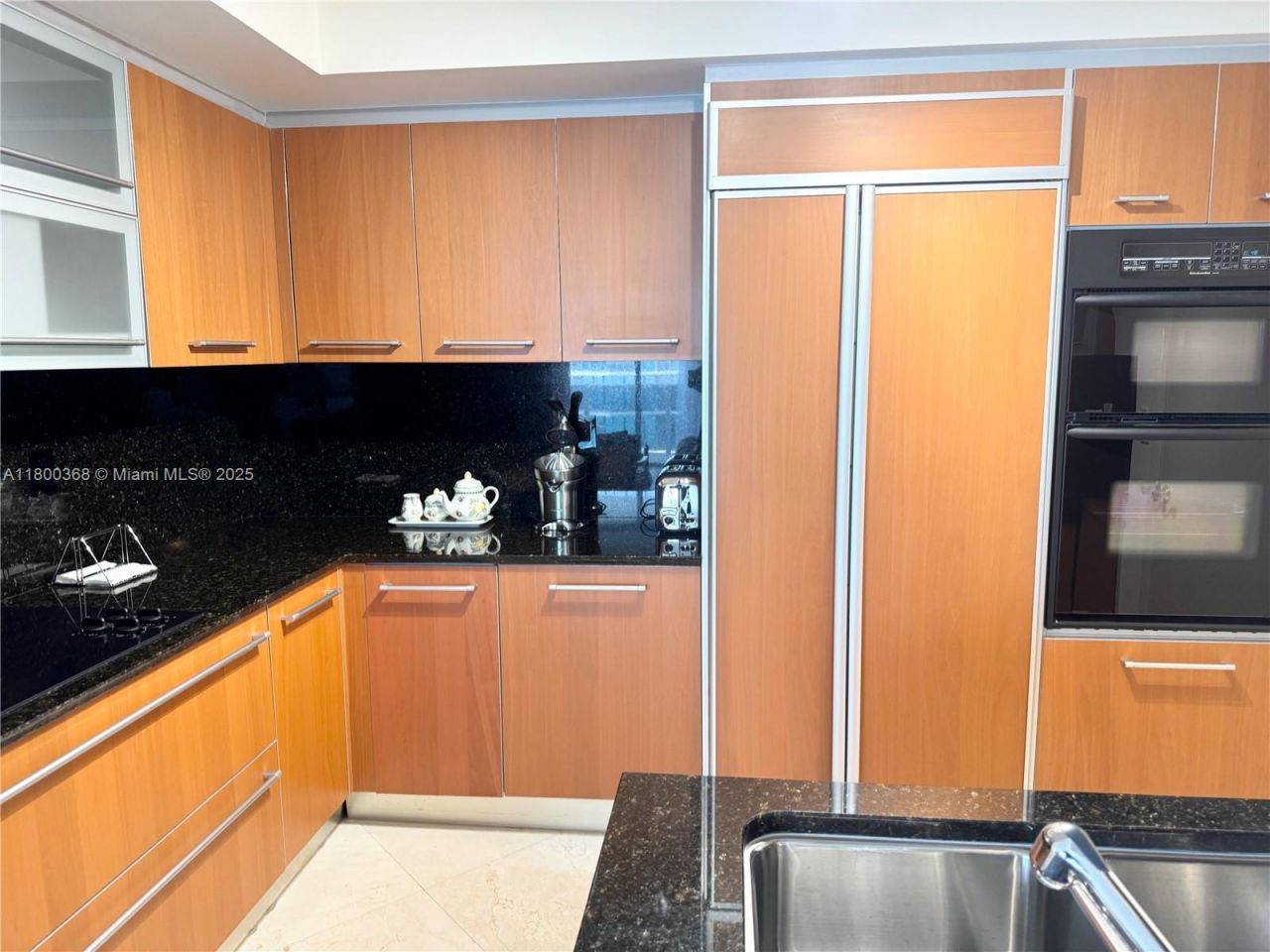 18911 Collins Ave, Unit 1102, Sunny Isles Beach, FL 33160 Photo