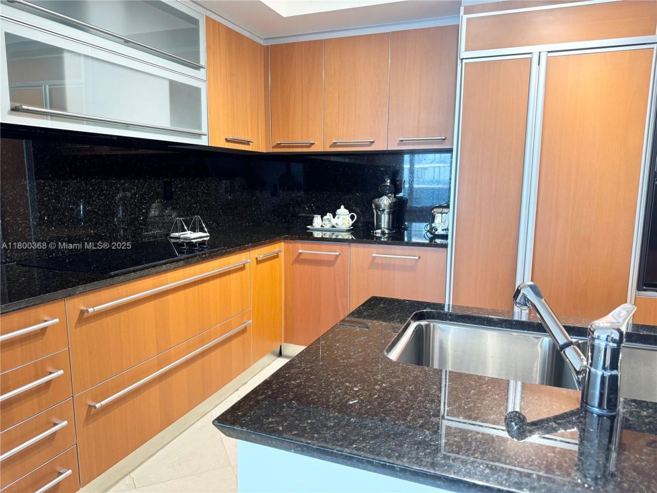 18911 Collins Ave, Unit 1102, Sunny Isles Beach, FL 33160 Photo