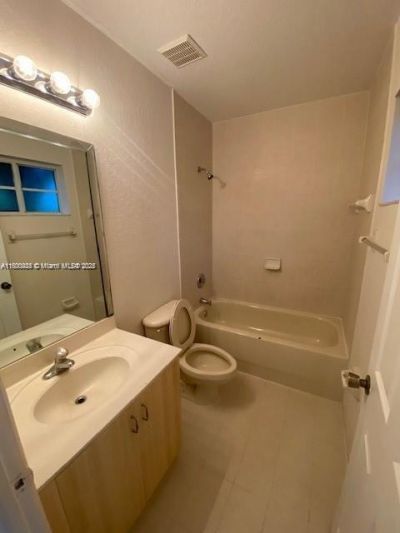 646 SW 7th Ter, Florida City, FL 33034 Photo