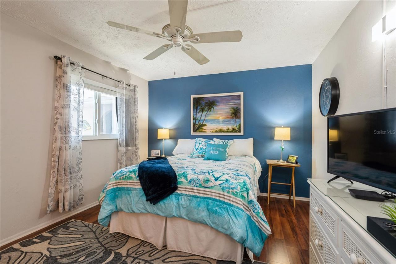 527 Cape Coral Parkway W, Unit 4, Cape Coral, FL 33914 Photo