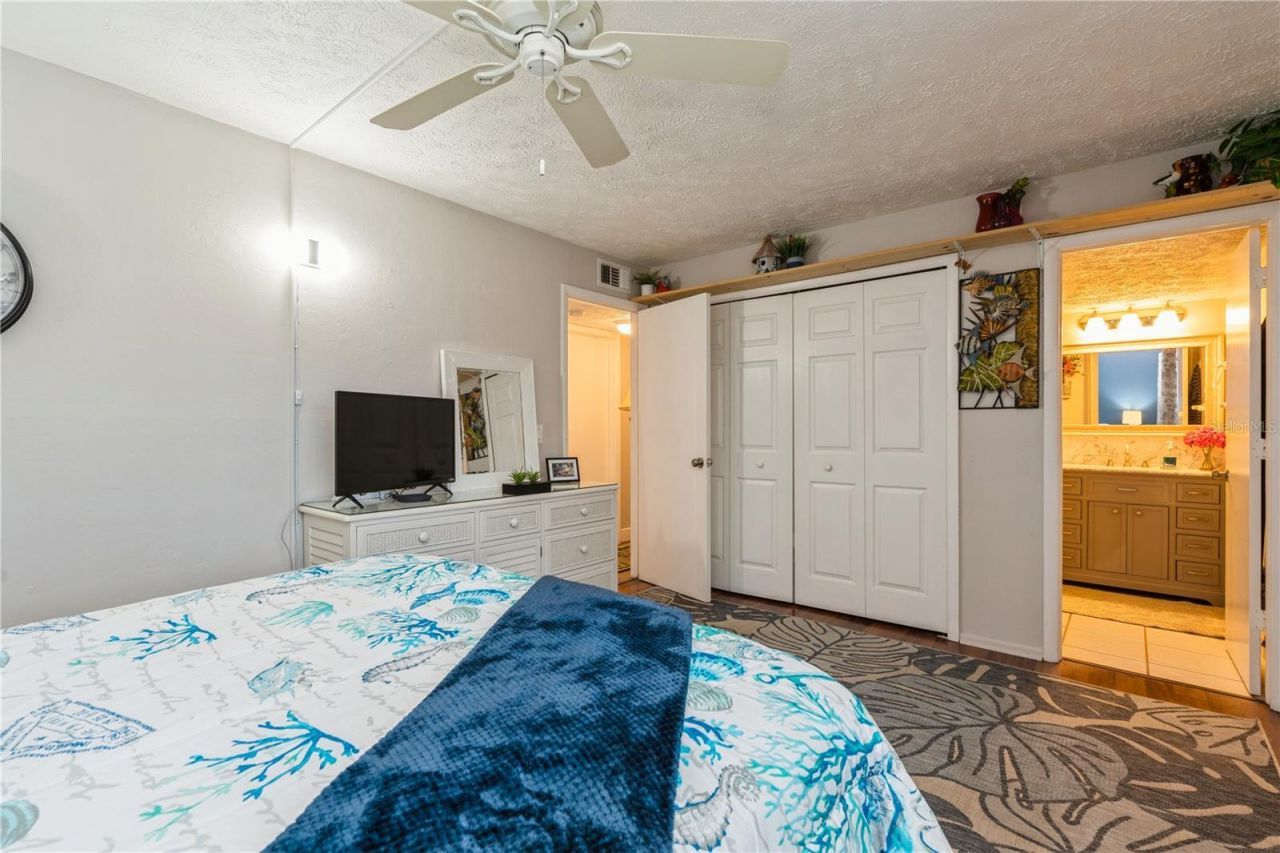 527 Cape Coral Parkway W, Unit 4, Cape Coral, FL 33914 Photo