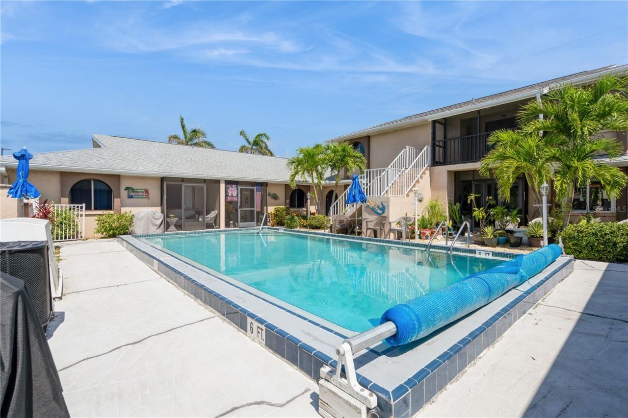 527 Cape Coral Parkway W, Unit 4, Cape Coral, FL 33914 Photo