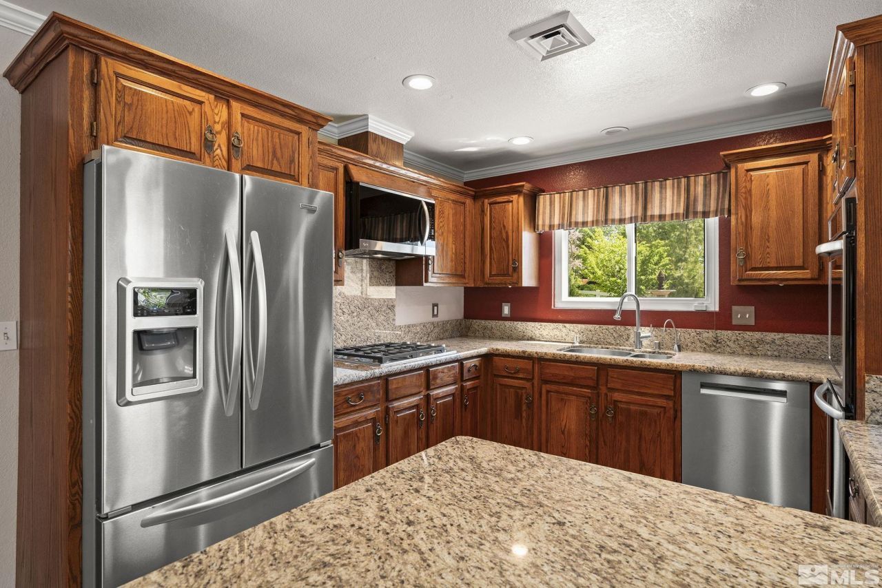 930 Spanish Springs Road, Sparks, NV 89434 Photo