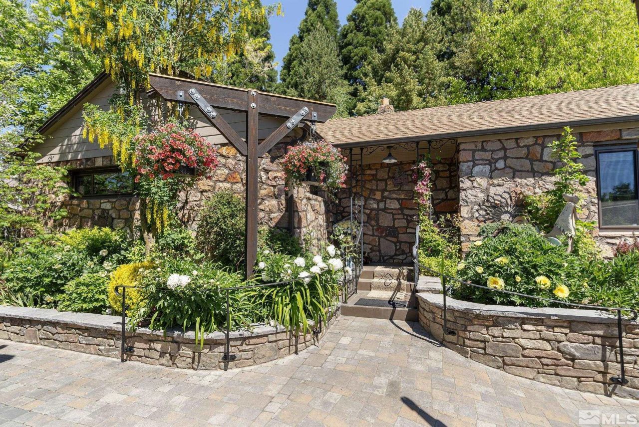 930 Spanish Springs Road, Sparks, NV 89434 Photo