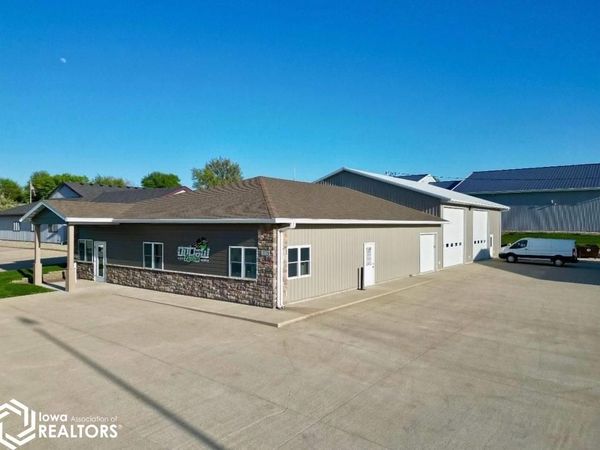 1125 W 20th St., Carroll, IA 51401